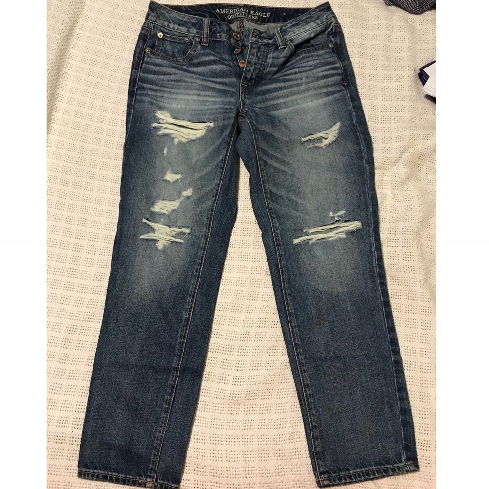 American eagle destroyed boyfriend crop Sz 2